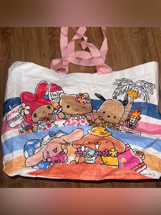 Sanrio Handbags - Sanrio tan beach Characters  beach tote